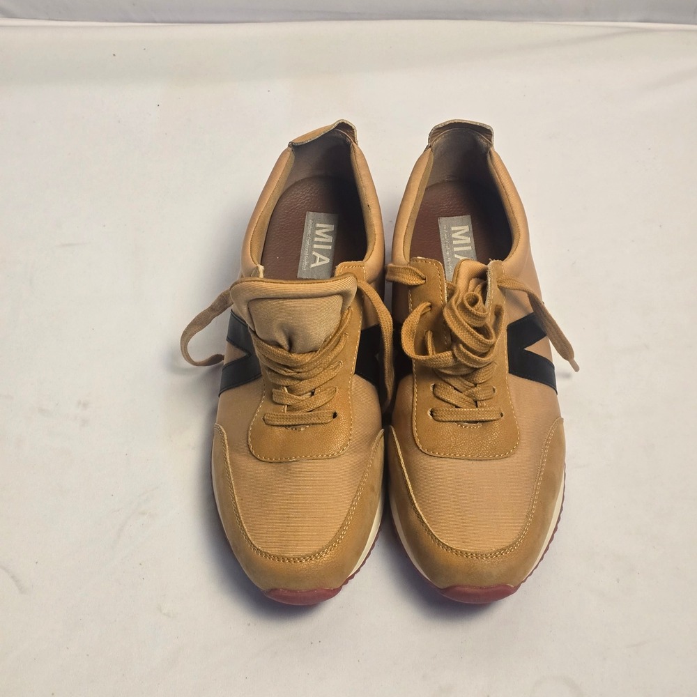 MIA Kable Tan Black Lace Up Sneakers Womens Size 9 Anatomic Contoured Footbed